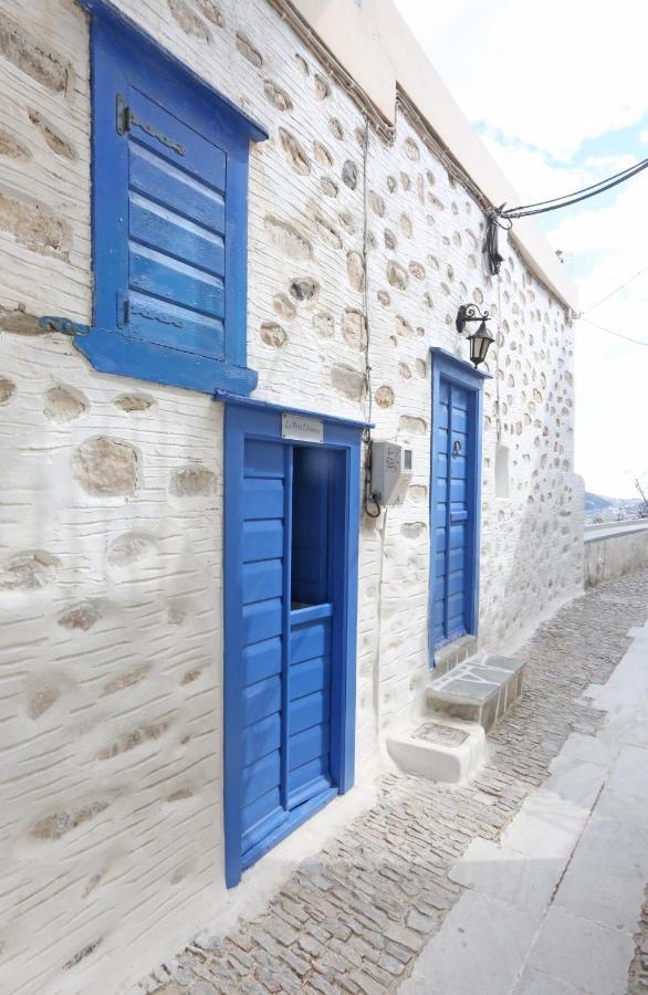Le Petit Chateau Ano Syros Exterior photo